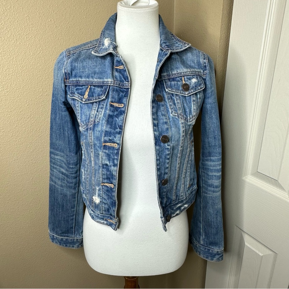 Abercrombie & Fitch Jean Jacket 🤍